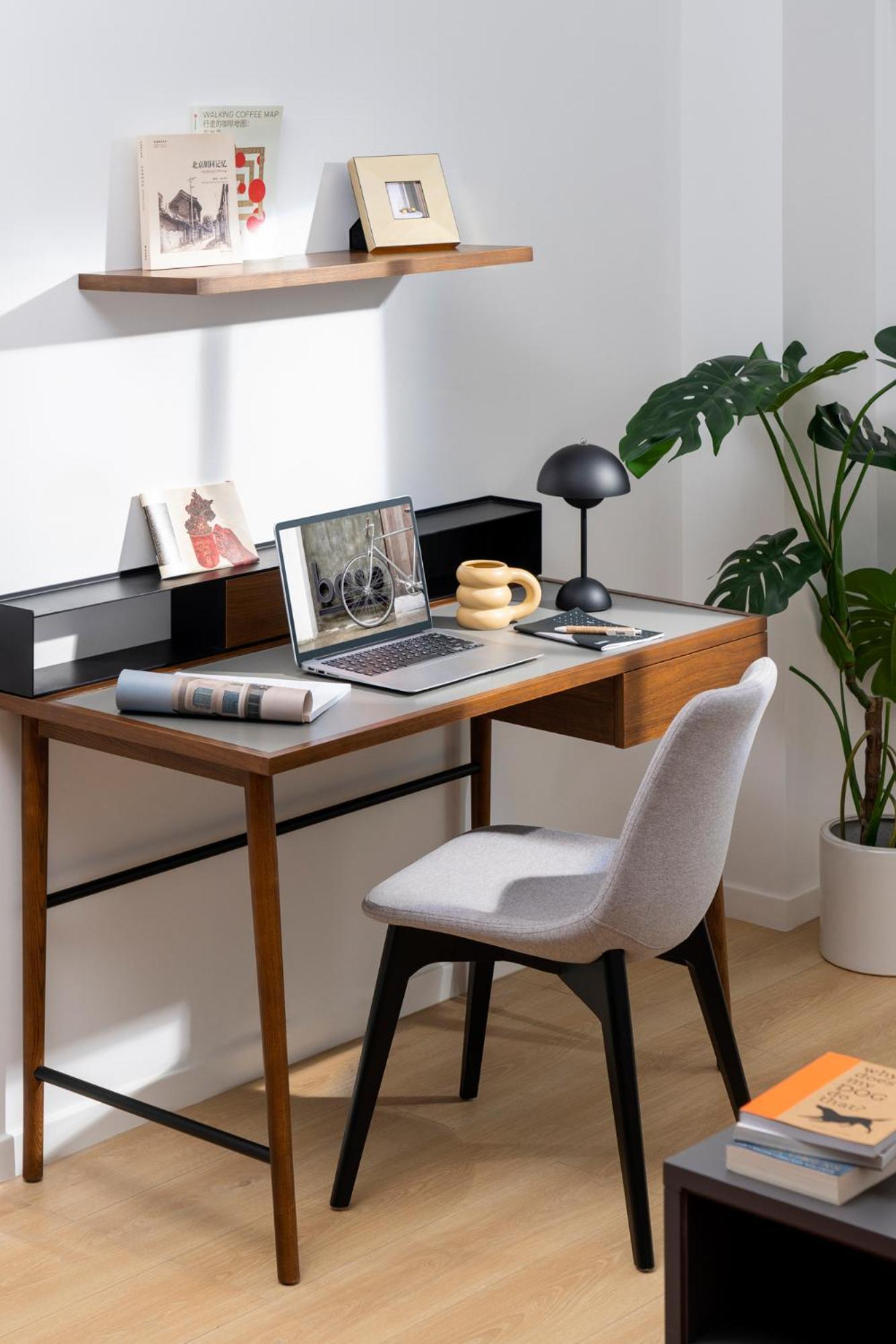 Base-Beijing Wangfujing Serviced Apartment- In Hutong &Bike Rental &Close To Forbidden City, Tian'Anmen Square &Subway Nearby &Free Coffee &Washing Machine,Kitchen &Restaurant Discount &English Speaking &High Speed Free Wifi Exterior foto A home office